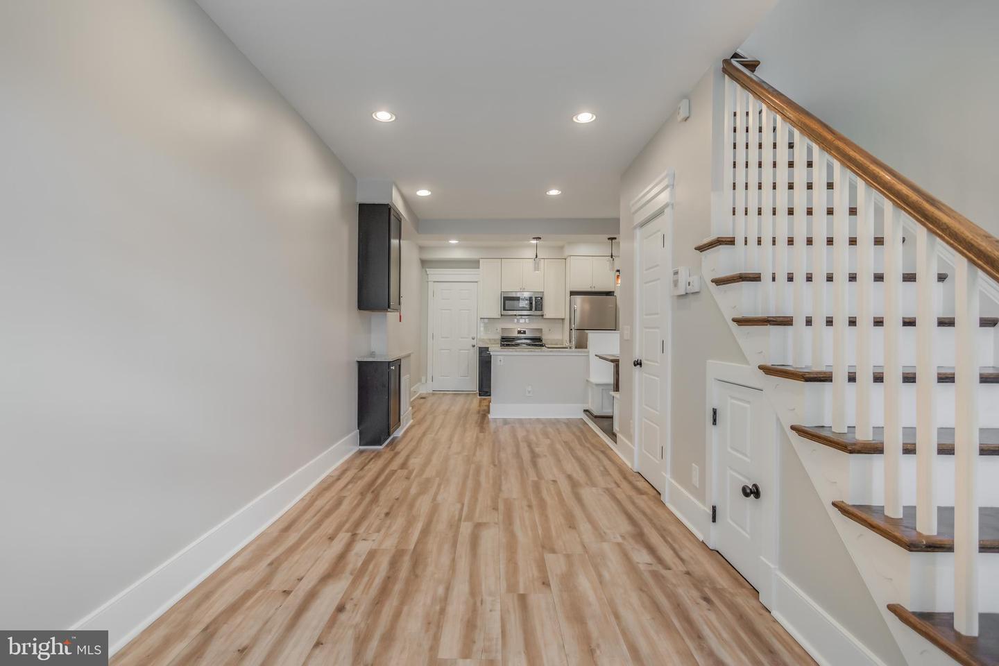 635 20TH ST NE, WASHINGTON, District Of Columbia 20002, 2 Bedrooms Bedrooms, ,1 BathroomBathrooms,Residential,For sale,635 20TH ST NE,DCDC2224844 MLS # DCDC2224844
