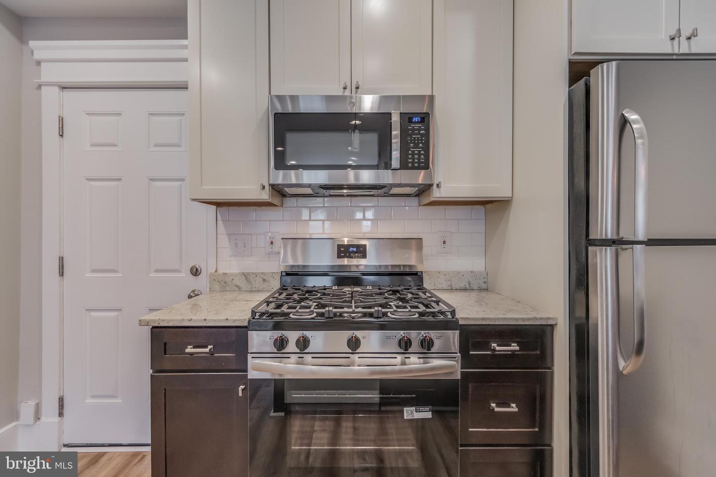 635 20TH ST NE, WASHINGTON, District Of Columbia 20002, 2 Bedrooms Bedrooms, ,1 BathroomBathrooms,Residential,For sale,635 20TH ST NE,DCDC2224844 MLS # DCDC2224844