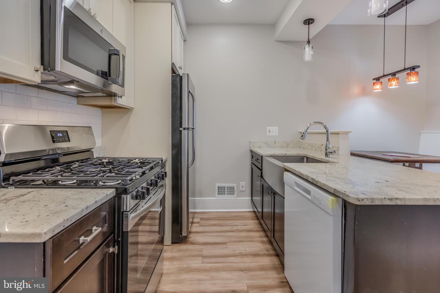 635 20TH ST NE, WASHINGTON, District Of Columbia 20002, 2 Bedrooms Bedrooms, ,1 BathroomBathrooms,Residential,For sale,635 20TH ST NE,DCDC2224844 MLS # DCDC2224844