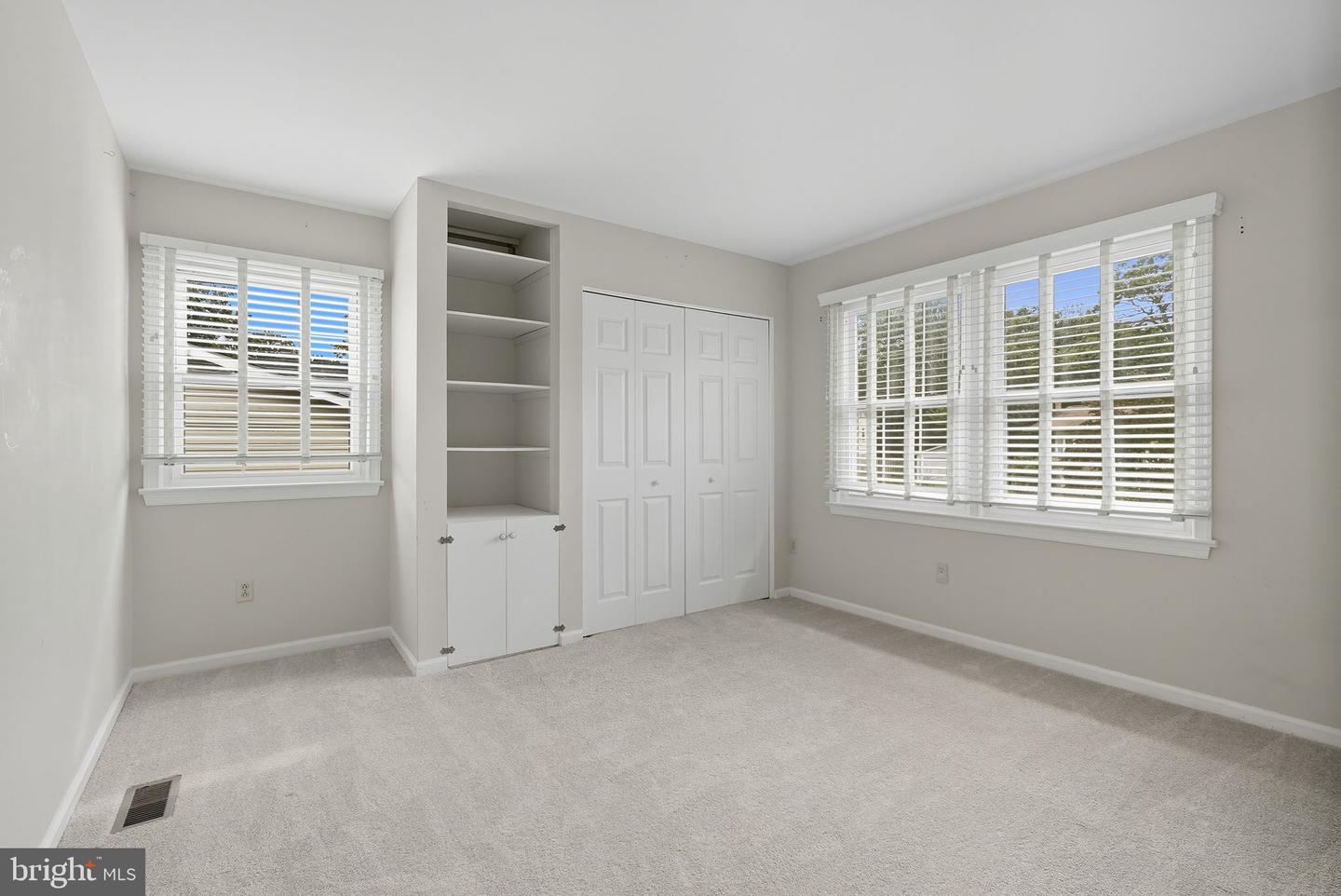 13111 ORLEANS ST, WOODBRIDGE, Virginia 22192, 5 Bedrooms Bedrooms, ,3 BathroomsBathrooms,Residential,For sale,13111 ORLEANS ST,VAPW2104820 MLS # VAPW2104820