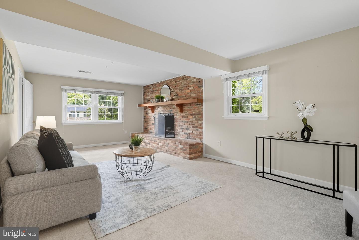 13111 ORLEANS ST, WOODBRIDGE, Virginia 22192, 5 Bedrooms Bedrooms, ,3 BathroomsBathrooms,Residential,For sale,13111 ORLEANS ST,VAPW2104820 MLS # VAPW2104820