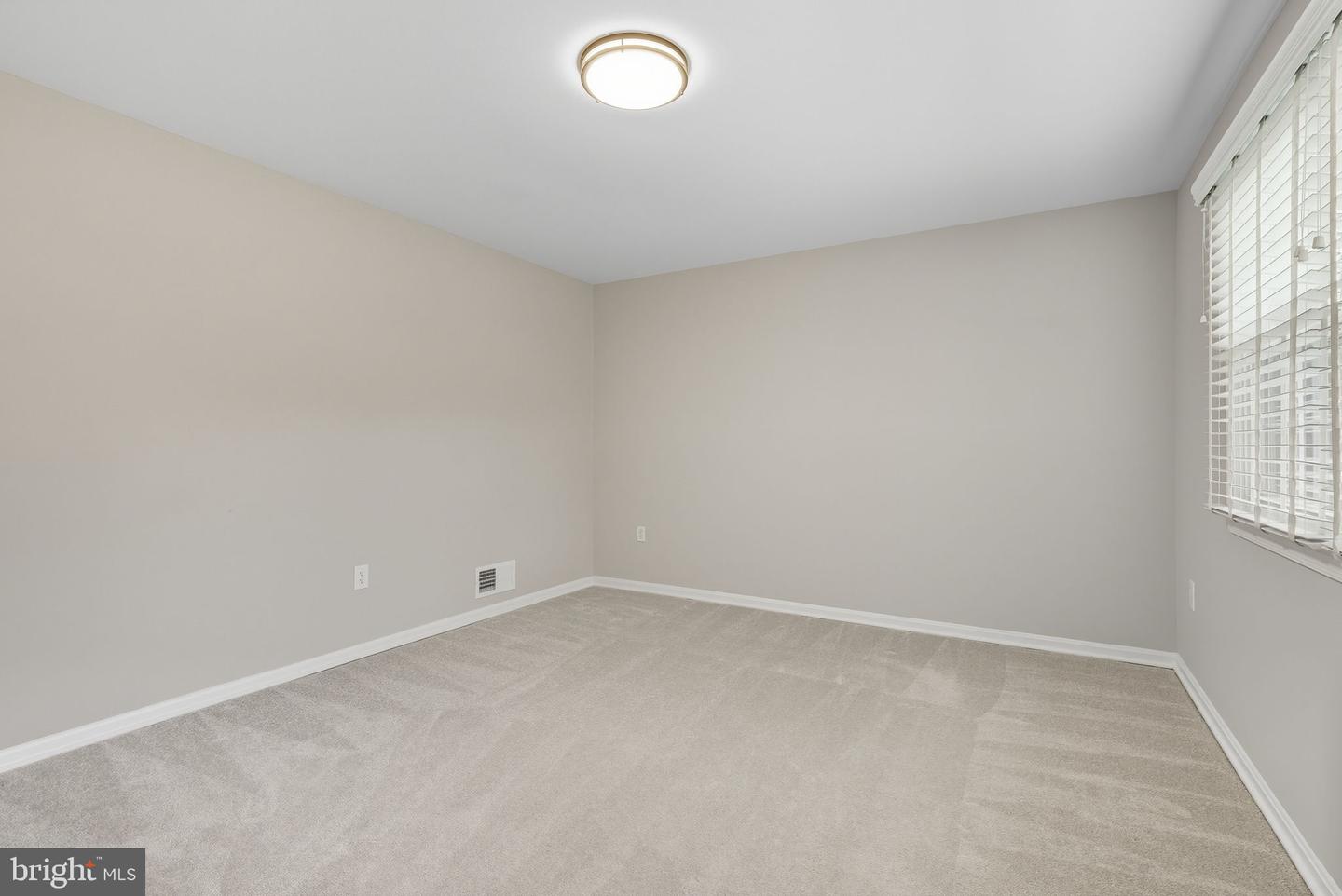 13111 ORLEANS ST, WOODBRIDGE, Virginia 22192, 5 Bedrooms Bedrooms, ,3 BathroomsBathrooms,Residential,For sale,13111 ORLEANS ST,VAPW2104820 MLS # VAPW2104820