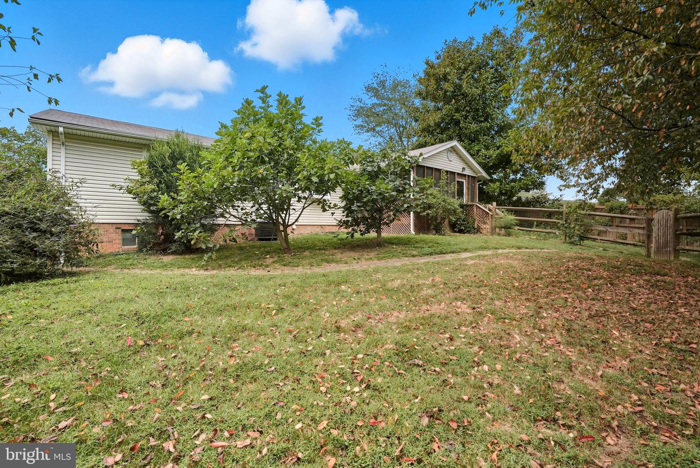 13111 ORLEANS ST, WOODBRIDGE, Virginia 22192, 5 Bedrooms Bedrooms, ,3 BathroomsBathrooms,Residential,For sale,13111 ORLEANS ST,VAPW2104820 MLS # VAPW2104820