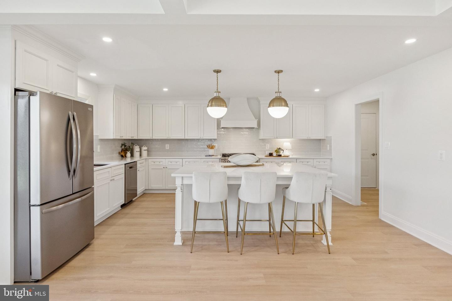 5532 HALWIS ST, ALEXANDRIA, Virginia 22303, 4 Bedrooms Bedrooms, ,3 BathroomsBathrooms,Residential,For sale,5532 HALWIS ST,VAFX2269766 MLS # VAFX2269766
