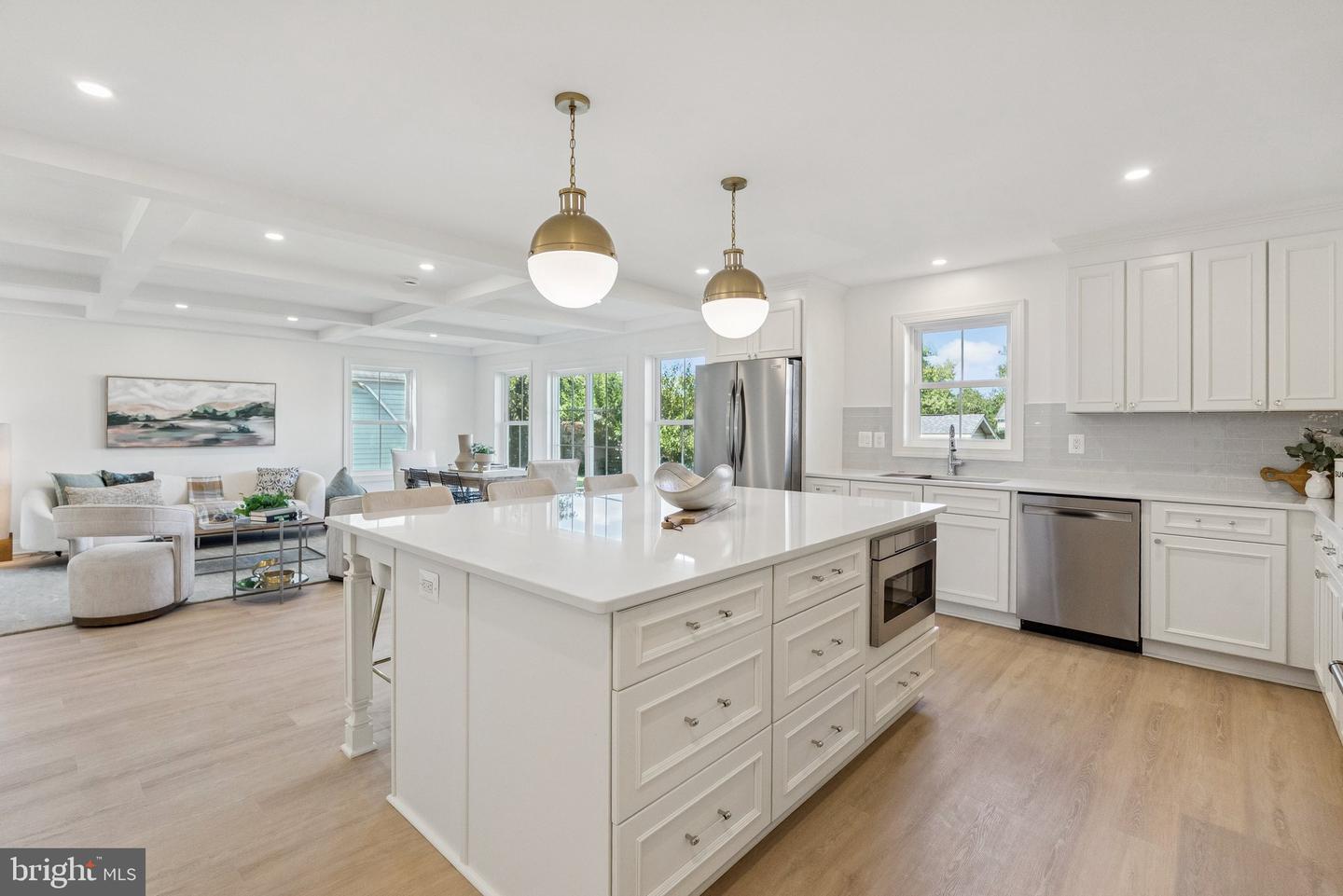 5532 HALWIS ST, ALEXANDRIA, Virginia 22303, 4 Bedrooms Bedrooms, ,3 BathroomsBathrooms,Residential,For sale,5532 HALWIS ST,VAFX2269766 MLS # VAFX2269766