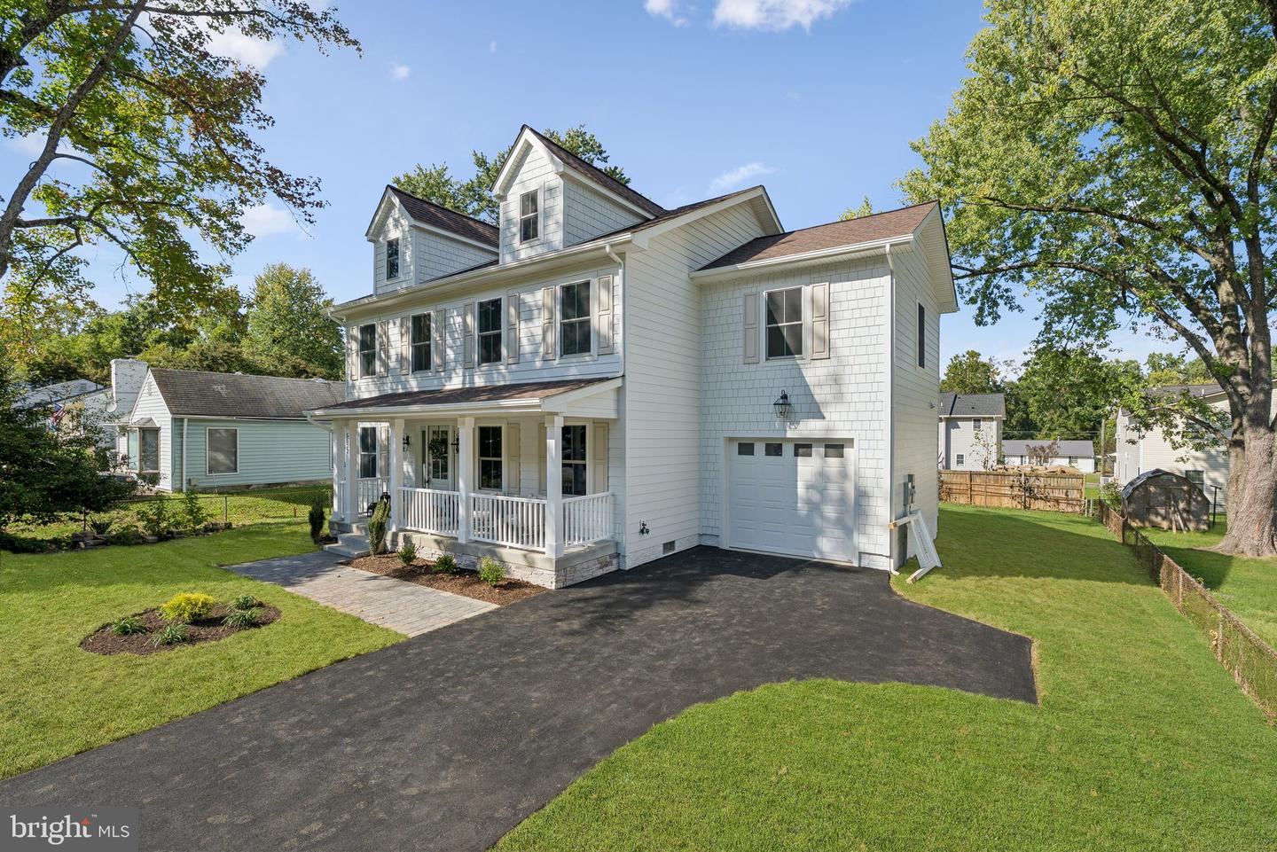 5532 HALWIS ST, ALEXANDRIA, Virginia 22303, 4 Bedrooms Bedrooms, ,3 BathroomsBathrooms,Residential,For sale,5532 HALWIS ST,VAFX2269766 MLS # VAFX2269766