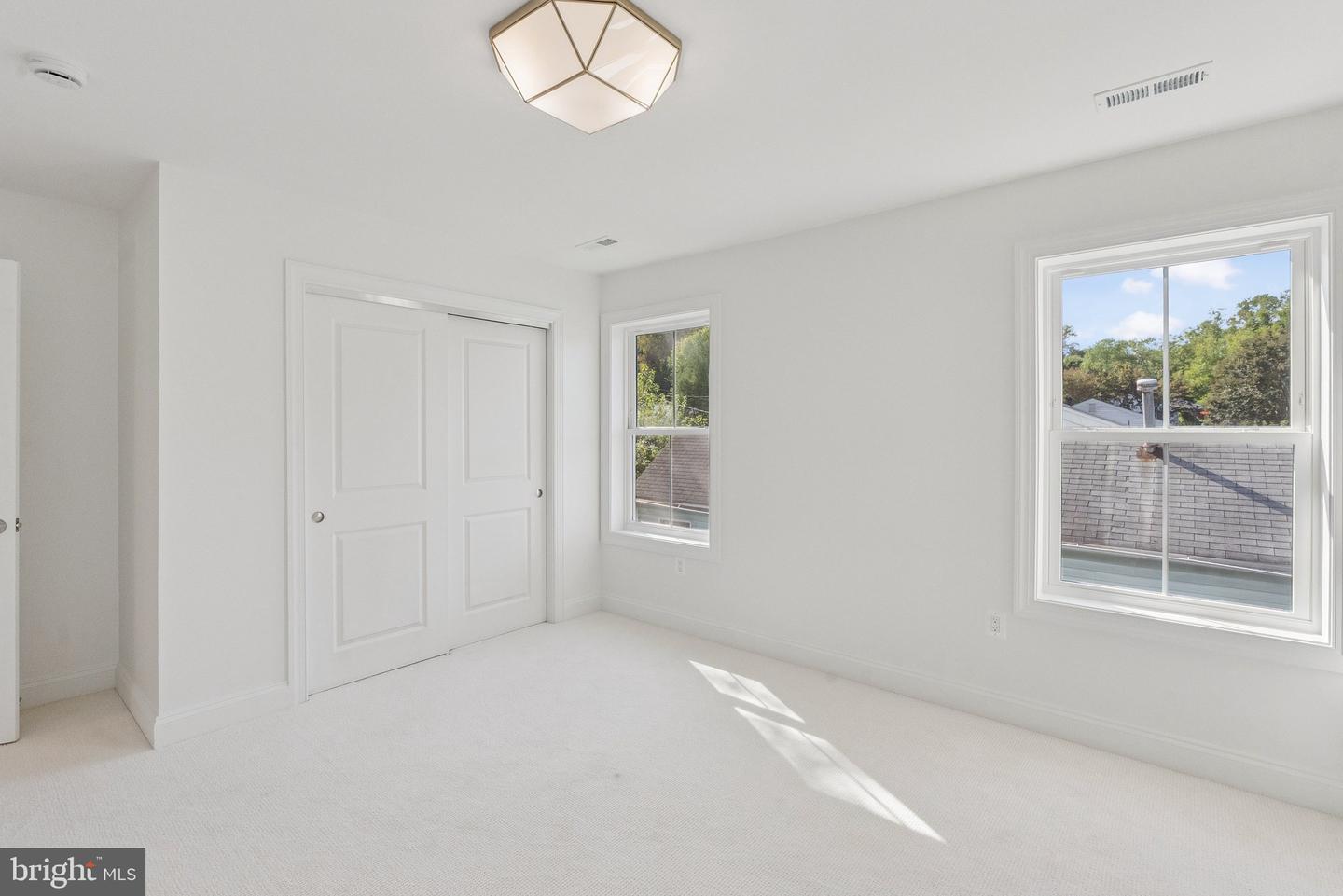 5532 HALWIS ST, ALEXANDRIA, Virginia 22303, 4 Bedrooms Bedrooms, ,3 BathroomsBathrooms,Residential,For sale,5532 HALWIS ST,VAFX2269766 MLS # VAFX2269766