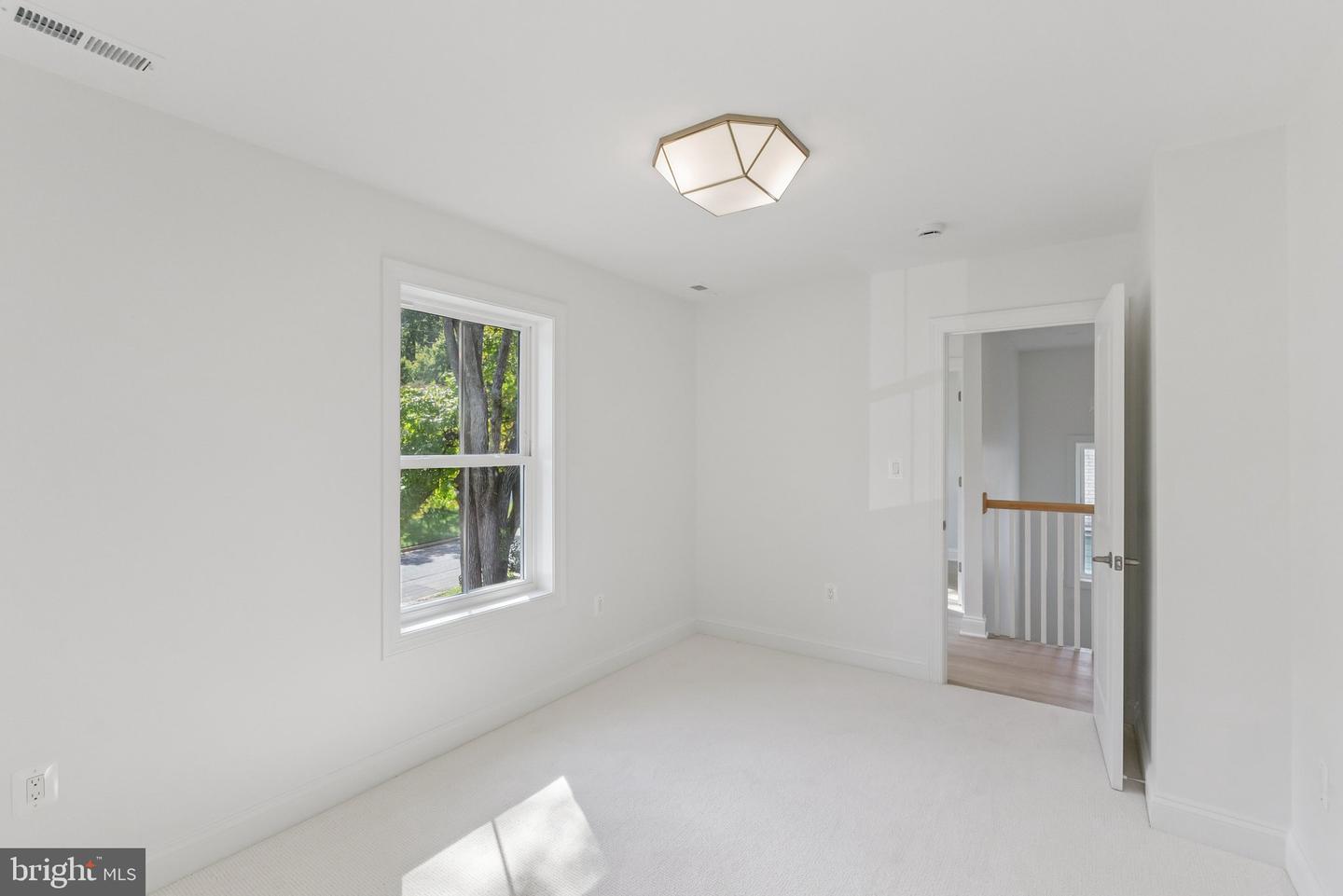 5532 HALWIS ST, ALEXANDRIA, Virginia 22303, 4 Bedrooms Bedrooms, ,3 BathroomsBathrooms,Residential,For sale,5532 HALWIS ST,VAFX2269766 MLS # VAFX2269766