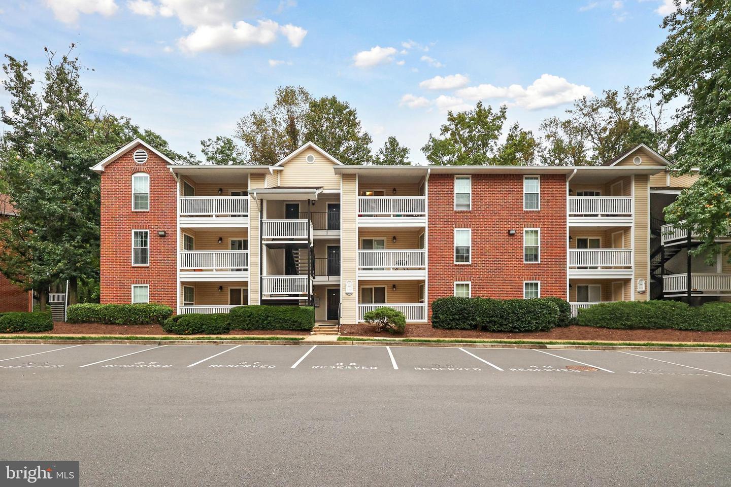 1505 LINCOLN WAY #201, MCLEAN, Virginia 22102, 2 Bedrooms Bedrooms, ,2 BathroomsBathrooms,Residential,For sale,1505 LINCOLN WAY #201,VAFX2269822 MLS # VAFX2269822