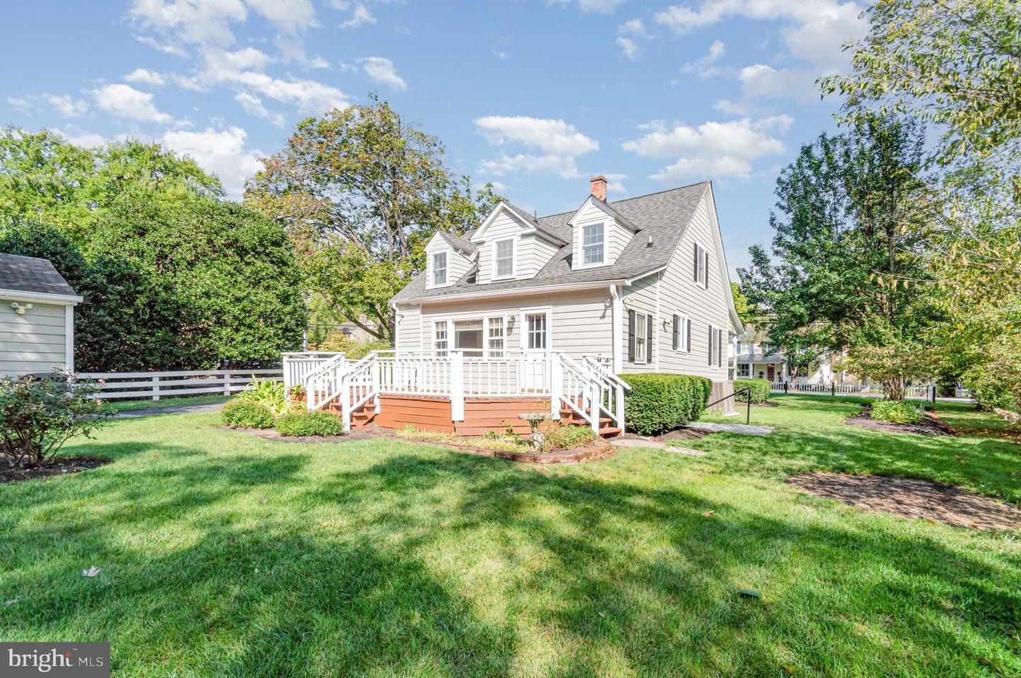 315 EDWARDS FERRY RD NE, LEESBURG, Virginia 20176, 3 Bedrooms Bedrooms, ,1 BathroomBathrooms,Residential,For sale,315 EDWARDS FERRY RD NE,VALO2107844 MLS # VALO2107844
