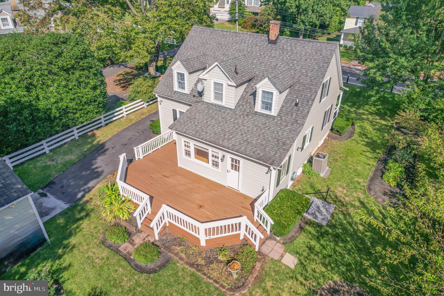 315 EDWARDS FERRY RD NE, LEESBURG, Virginia 20176, 3 Bedrooms Bedrooms, ,1 BathroomBathrooms,Residential,For sale,315 EDWARDS FERRY RD NE,VALO2107844 MLS # VALO2107844