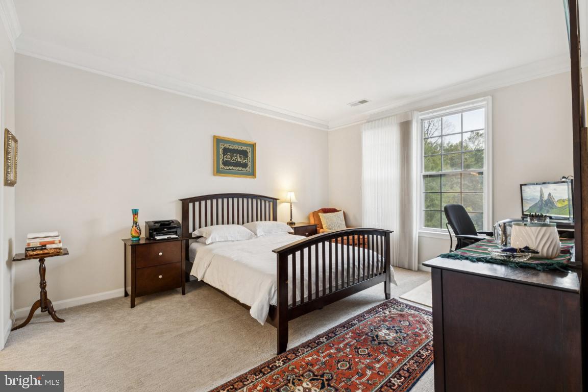 11503 SPERRIN CIR #304, FAIRFAX, Virginia 22030, 3 Bedrooms Bedrooms, ,3 BathroomsBathrooms,Residential,For sale,11503 SPERRIN CIR #304,VAFX2269876 MLS # VAFX2269876