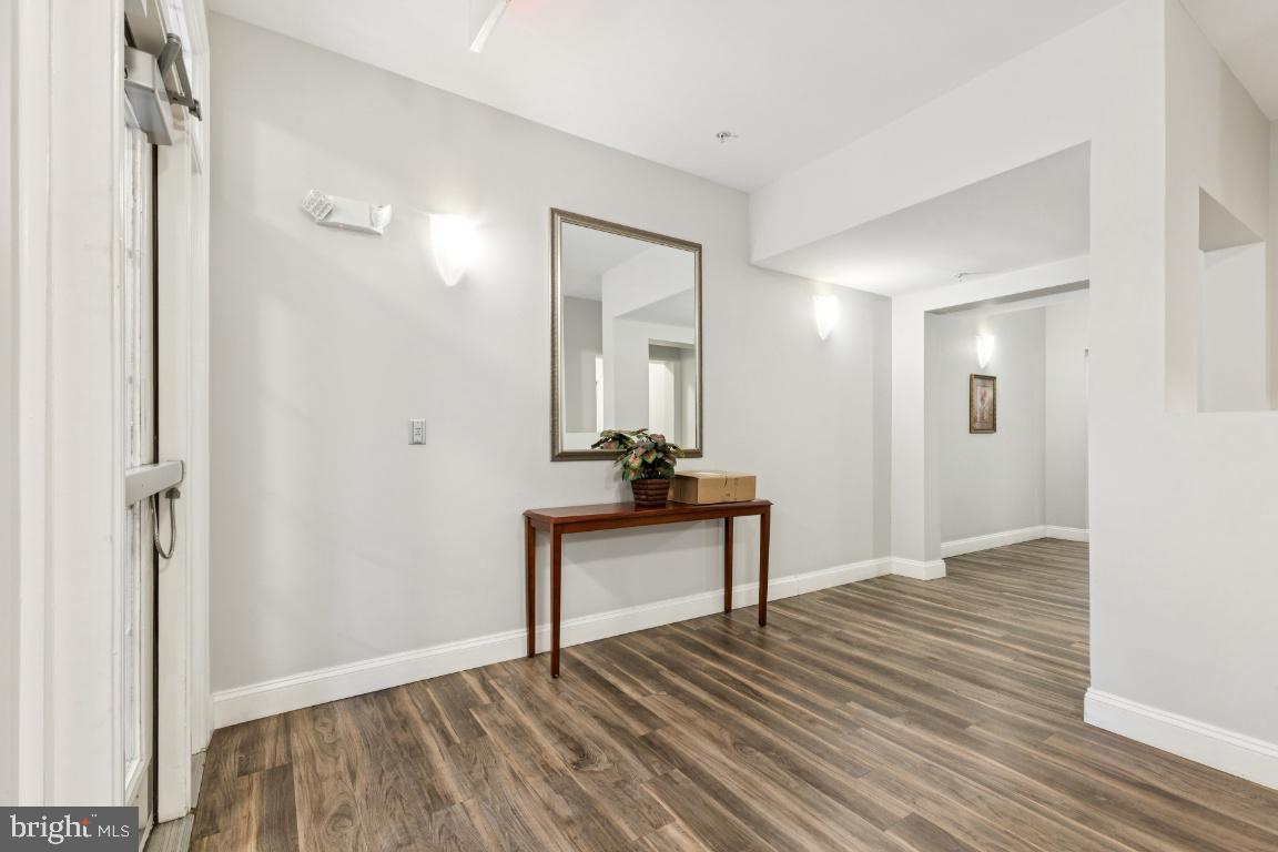 11503 SPERRIN CIR #304, FAIRFAX, Virginia 22030, 3 Bedrooms Bedrooms, ,3 BathroomsBathrooms,Residential,For sale,11503 SPERRIN CIR #304,VAFX2269876 MLS # VAFX2269876