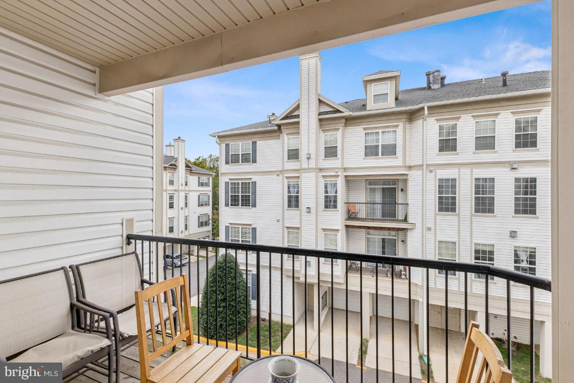 11503 SPERRIN CIR #304, FAIRFAX, Virginia 22030, 3 Bedrooms Bedrooms, ,3 BathroomsBathrooms,Residential,For sale,11503 SPERRIN CIR #304,VAFX2269876 MLS # VAFX2269876