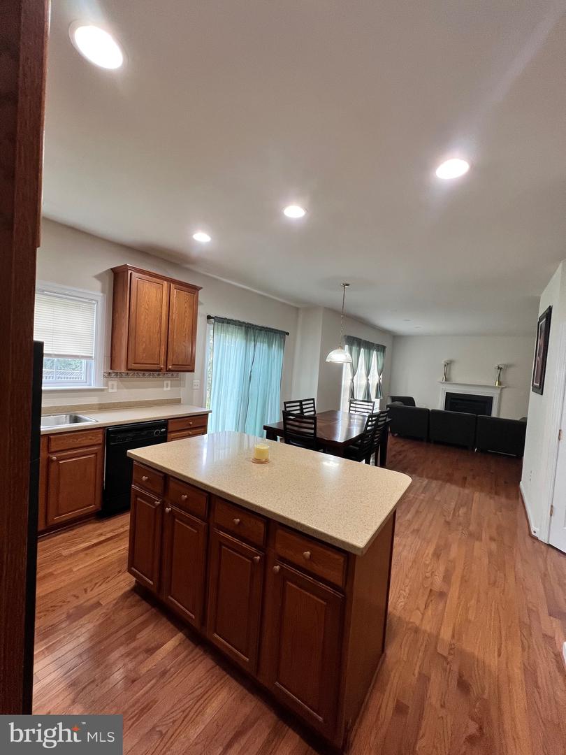 16317 EAGLE FLIGHT CIR, WOODBRIDGE, Virginia 22191, 5 Bedrooms Bedrooms, ,3 BathroomsBathrooms,Residential,For sale,16317 EAGLE FLIGHT CIR,VAPW2105076 MLS # VAPW2105076