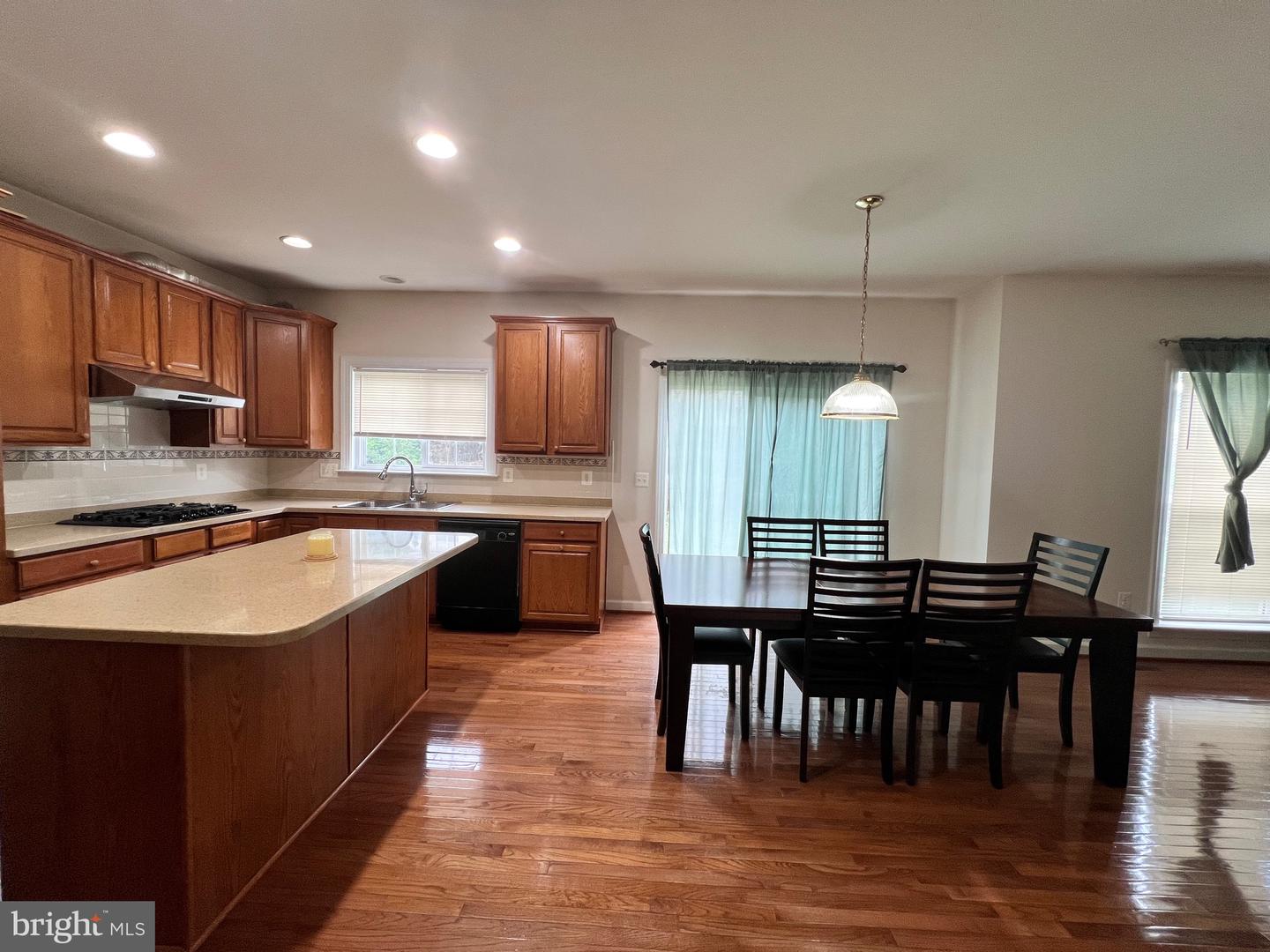16317 EAGLE FLIGHT CIR, WOODBRIDGE, Virginia 22191, 5 Bedrooms Bedrooms, ,3 BathroomsBathrooms,Residential,For sale,16317 EAGLE FLIGHT CIR,VAPW2105076 MLS # VAPW2105076