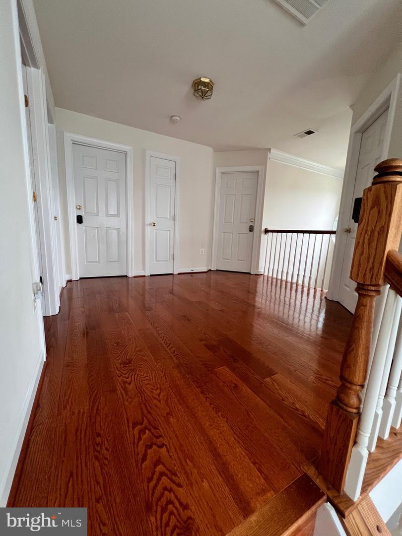 16317 EAGLE FLIGHT CIR, WOODBRIDGE, Virginia 22191, 5 Bedrooms Bedrooms, ,3 BathroomsBathrooms,Residential,For sale,16317 EAGLE FLIGHT CIR,VAPW2105076 MLS # VAPW2105076