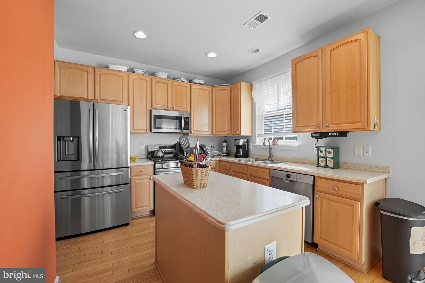 9090 BREWER CREEK PL, MANASSAS, Virginia 20109, 3 Bedrooms Bedrooms, ,2 BathroomsBathrooms,Residential,For sale,9090 BREWER CREEK PL,VAPW2105078 MLS # VAPW2105078