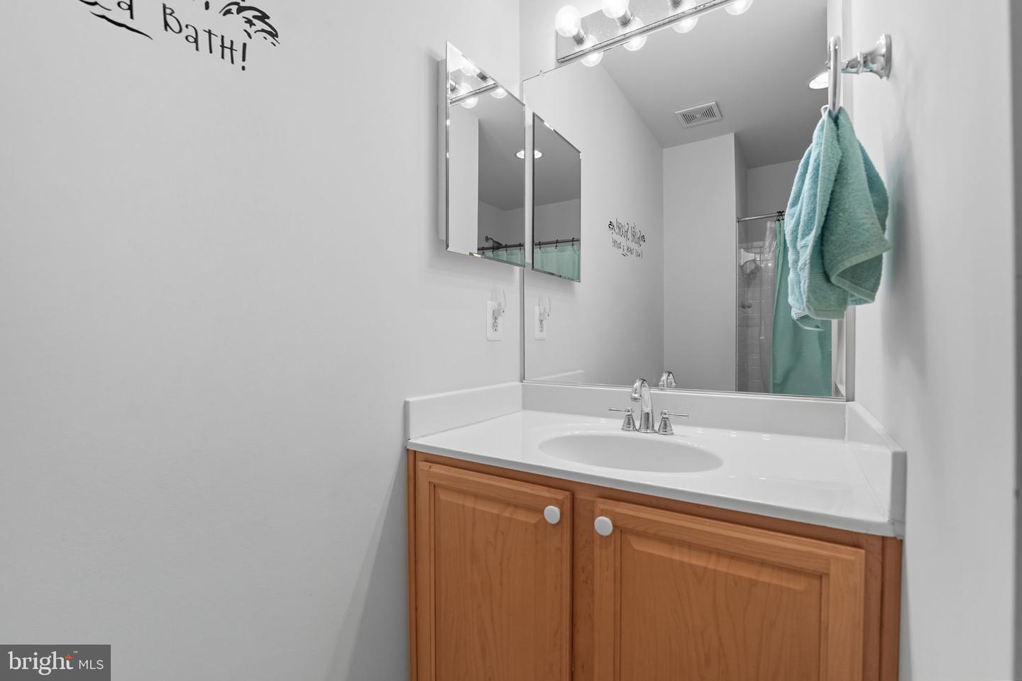 9090 BREWER CREEK PL, MANASSAS, Virginia 20109, 3 Bedrooms Bedrooms, ,2 BathroomsBathrooms,Residential,For sale,9090 BREWER CREEK PL,VAPW2105078 MLS # VAPW2105078