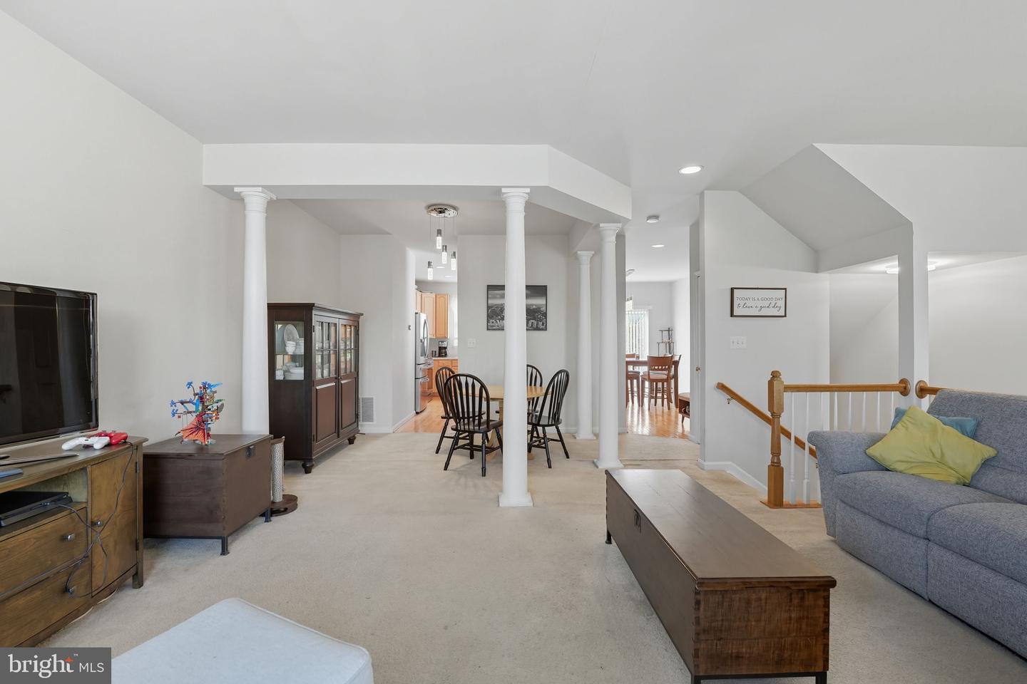 9090 BREWER CREEK PL, MANASSAS, Virginia 20109, 3 Bedrooms Bedrooms, ,2 BathroomsBathrooms,Residential,For sale,9090 BREWER CREEK PL,VAPW2105078 MLS # VAPW2105078