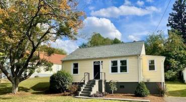 228 BERRY ST, ORANGE, Virginia 22960, 3 Bedrooms Bedrooms, ,1 BathroomBathrooms,Residential,For sale,228 BERRY ST,669522 MLS # 669522
