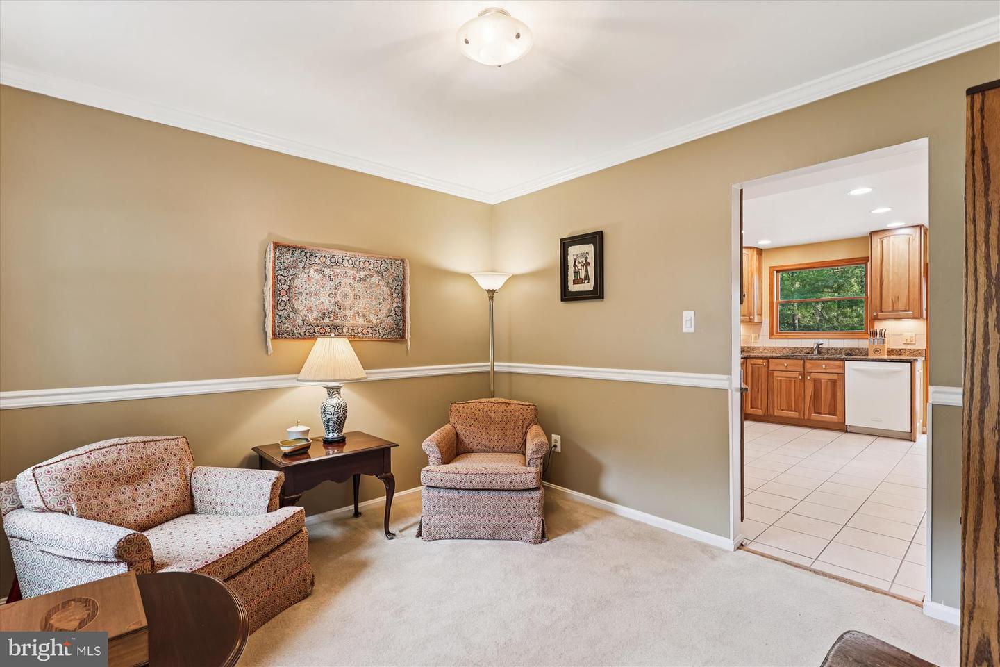 9352 CHESTNUT KNOLLS DR, FAIRFAX, Virginia 22032, 4 Bedrooms Bedrooms, ,3 BathroomsBathrooms,Residential,For sale,9352 CHESTNUT KNOLLS DR,VAFX2270022 MLS # VAFX2270022