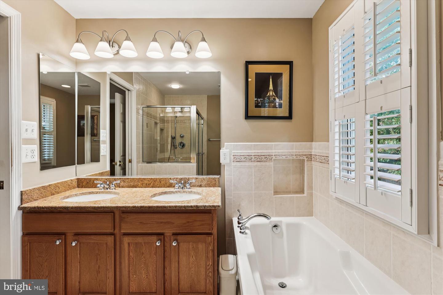 9352 CHESTNUT KNOLLS DR, FAIRFAX, Virginia 22032, 4 Bedrooms Bedrooms, ,3 BathroomsBathrooms,Residential,For sale,9352 CHESTNUT KNOLLS DR,VAFX2270022 MLS # VAFX2270022