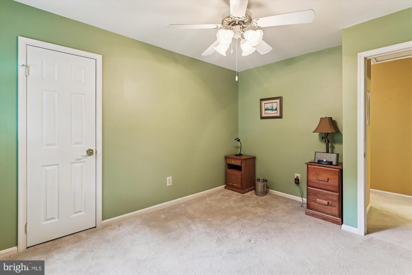 9352 CHESTNUT KNOLLS DR, FAIRFAX, Virginia 22032, 4 Bedrooms Bedrooms, ,3 BathroomsBathrooms,Residential,For sale,9352 CHESTNUT KNOLLS DR,VAFX2270022 MLS # VAFX2270022
