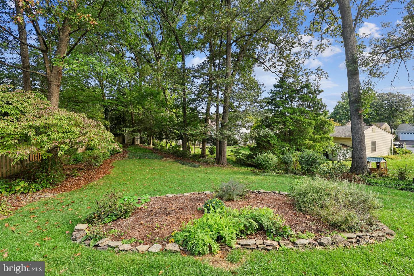 9352 CHESTNUT KNOLLS DR, FAIRFAX, Virginia 22032, 4 Bedrooms Bedrooms, ,3 BathroomsBathrooms,Residential,For sale,9352 CHESTNUT KNOLLS DR,VAFX2270022 MLS # VAFX2270022