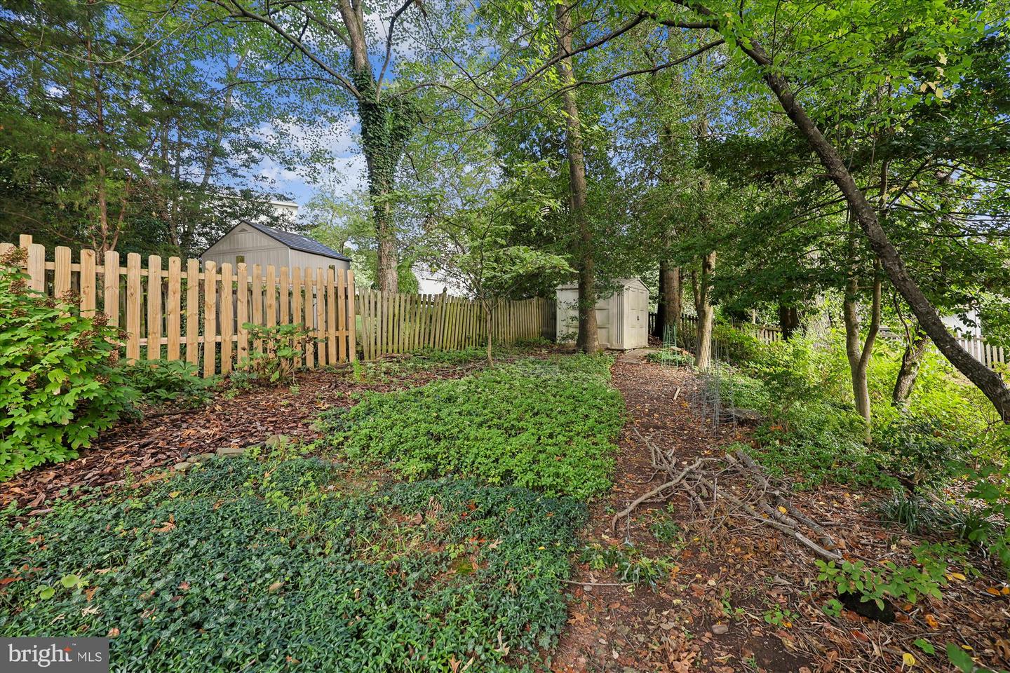 9352 CHESTNUT KNOLLS DR, FAIRFAX, Virginia 22032, 4 Bedrooms Bedrooms, ,3 BathroomsBathrooms,Residential,For sale,9352 CHESTNUT KNOLLS DR,VAFX2270022 MLS # VAFX2270022