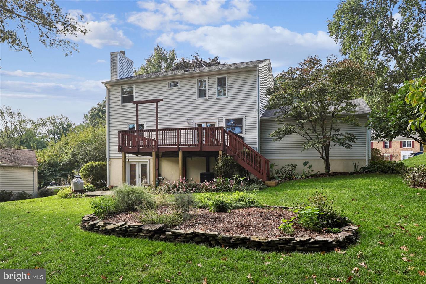 9352 CHESTNUT KNOLLS DR, FAIRFAX, Virginia 22032, 4 Bedrooms Bedrooms, ,3 BathroomsBathrooms,Residential,For sale,9352 CHESTNUT KNOLLS DR,VAFX2270022 MLS # VAFX2270022