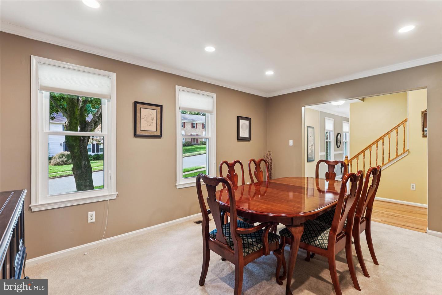 9352 CHESTNUT KNOLLS DR, FAIRFAX, Virginia 22032, 4 Bedrooms Bedrooms, ,3 BathroomsBathrooms,Residential,For sale,9352 CHESTNUT KNOLLS DR,VAFX2270022 MLS # VAFX2270022