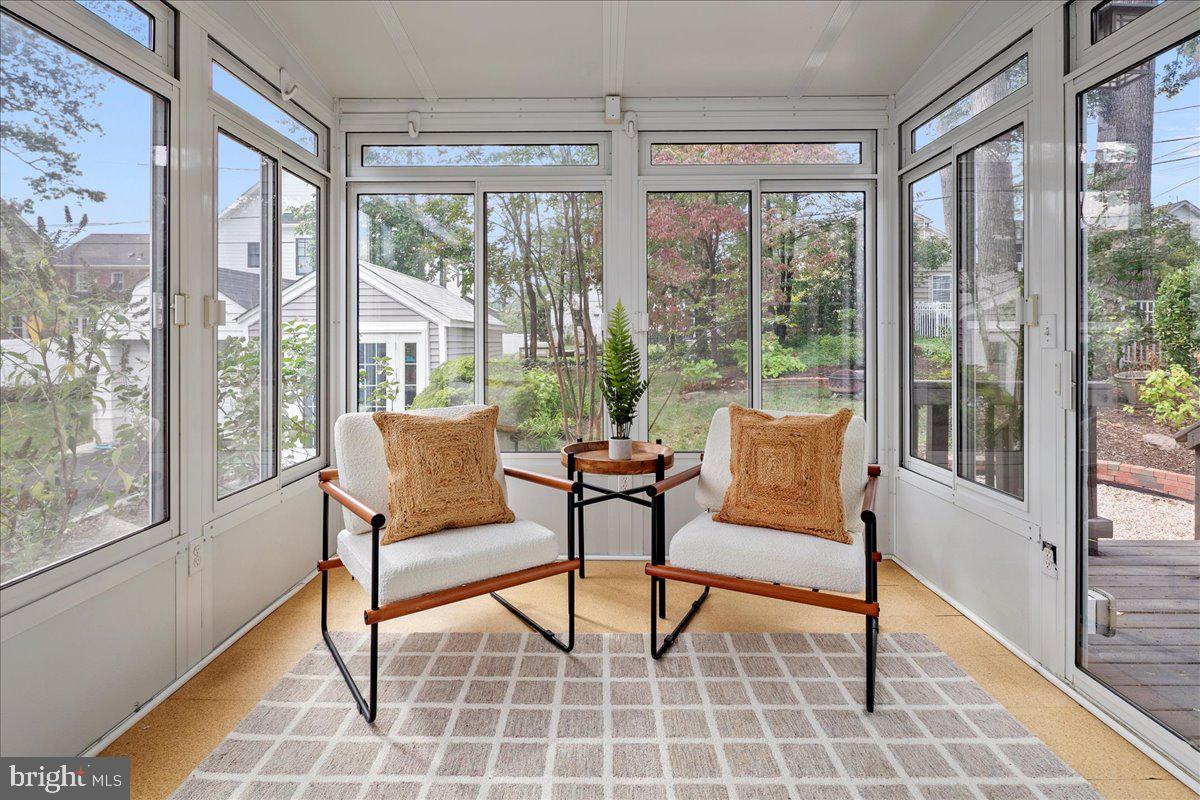 1134 N HARRISON ST, ARLINGTON, Virginia 22205, 3 Bedrooms Bedrooms, ,2 BathroomsBathrooms,Residential,For sale,1134 N HARRISON ST,VAAR2064340 MLS # VAAR2064340