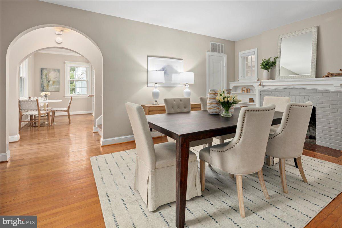 1134 N HARRISON ST, ARLINGTON, Virginia 22205, 3 Bedrooms Bedrooms, ,2 BathroomsBathrooms,Residential,For sale,1134 N HARRISON ST,VAAR2064340 MLS # VAAR2064340
