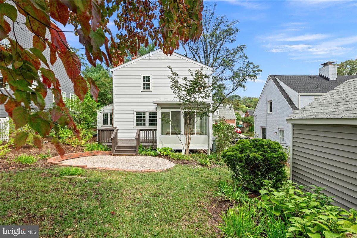 1134 N HARRISON ST, ARLINGTON, Virginia 22205, 3 Bedrooms Bedrooms, ,2 BathroomsBathrooms,Residential,For sale,1134 N HARRISON ST,VAAR2064340 MLS # VAAR2064340