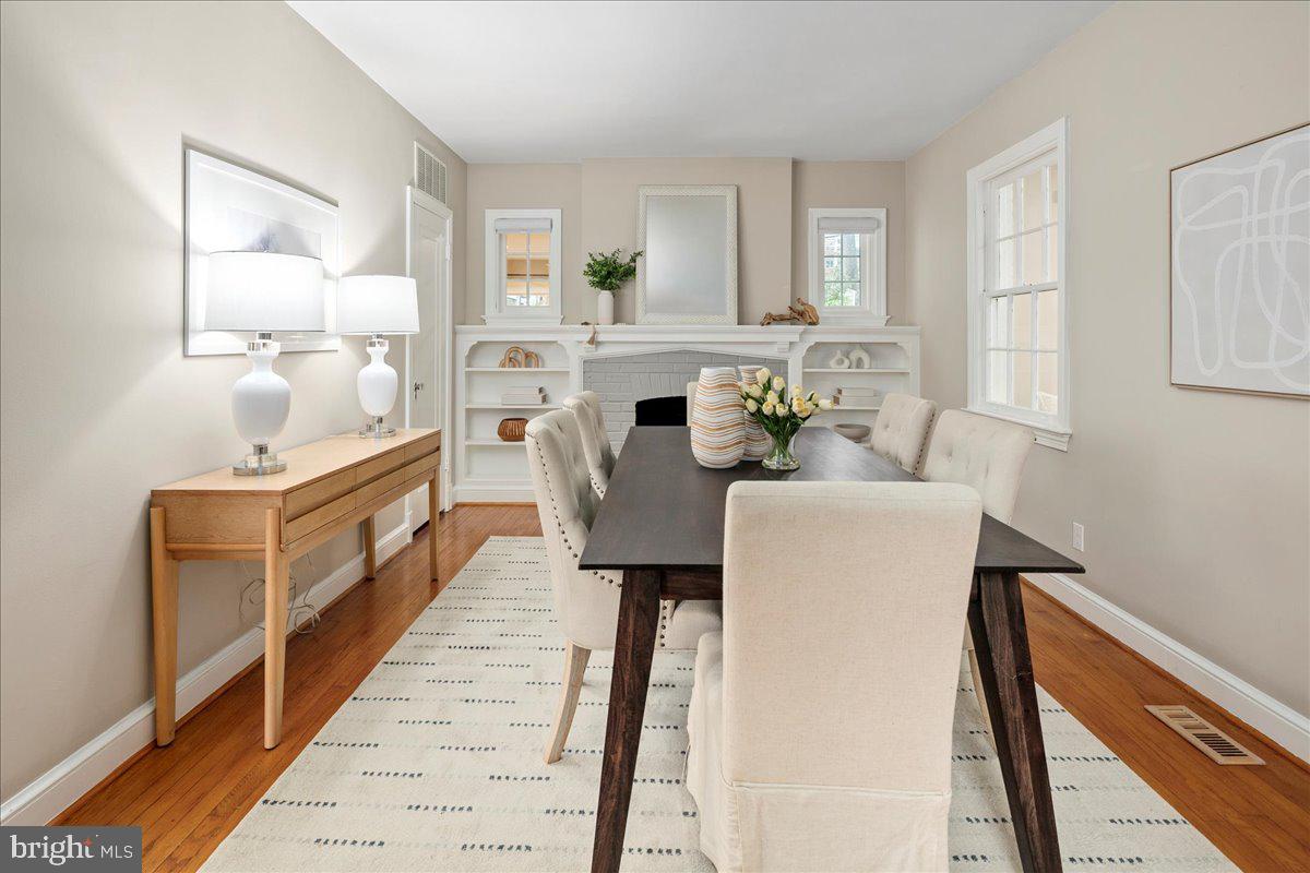1134 N HARRISON ST, ARLINGTON, Virginia 22205, 3 Bedrooms Bedrooms, ,2 BathroomsBathrooms,Residential,For sale,1134 N HARRISON ST,VAAR2064340 MLS # VAAR2064340