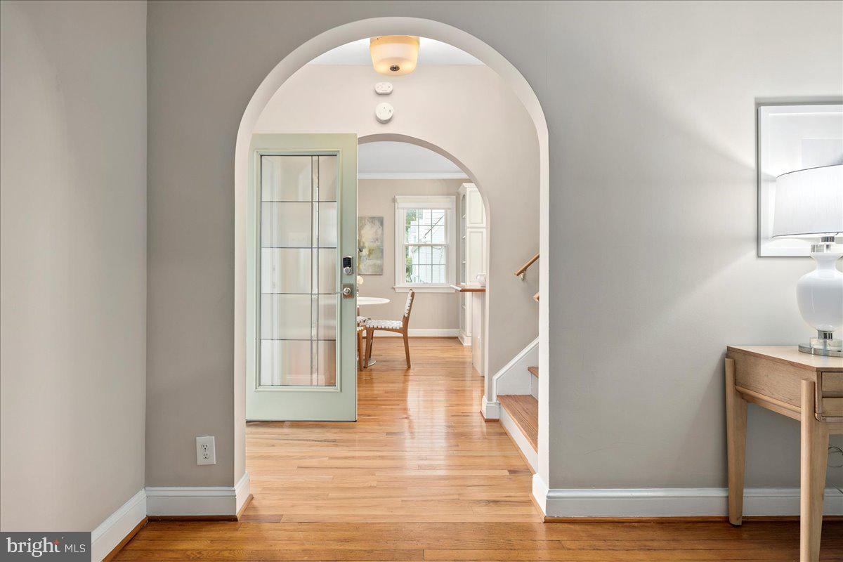1134 N HARRISON ST, ARLINGTON, Virginia 22205, 3 Bedrooms Bedrooms, ,2 BathroomsBathrooms,Residential,For sale,1134 N HARRISON ST,VAAR2064340 MLS # VAAR2064340