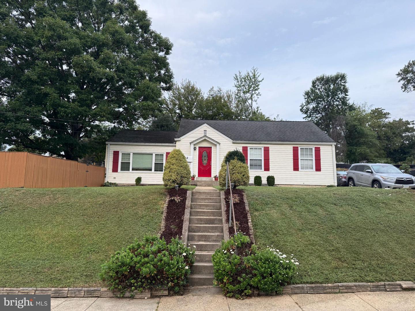 2112 PIMMIT DR, FALLS CHURCH, Virginia 22043, 4 Bedrooms Bedrooms, 6 Rooms Rooms,2 BathroomsBathrooms,Residential,For sale,2112 PIMMIT DR,VAFX2270054 MLS # VAFX2270054