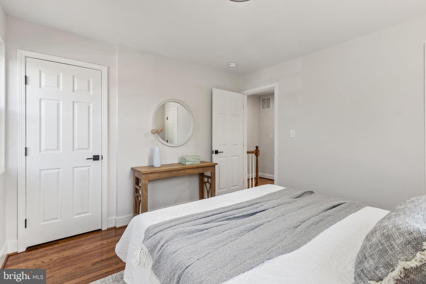 622 S HENRY ST, ALEXANDRIA, Virginia 22314, 2 Bedrooms Bedrooms, ,2 BathroomsBathrooms,Residential,For sale,622 S HENRY ST,VAAX2050372 MLS # VAAX2050372