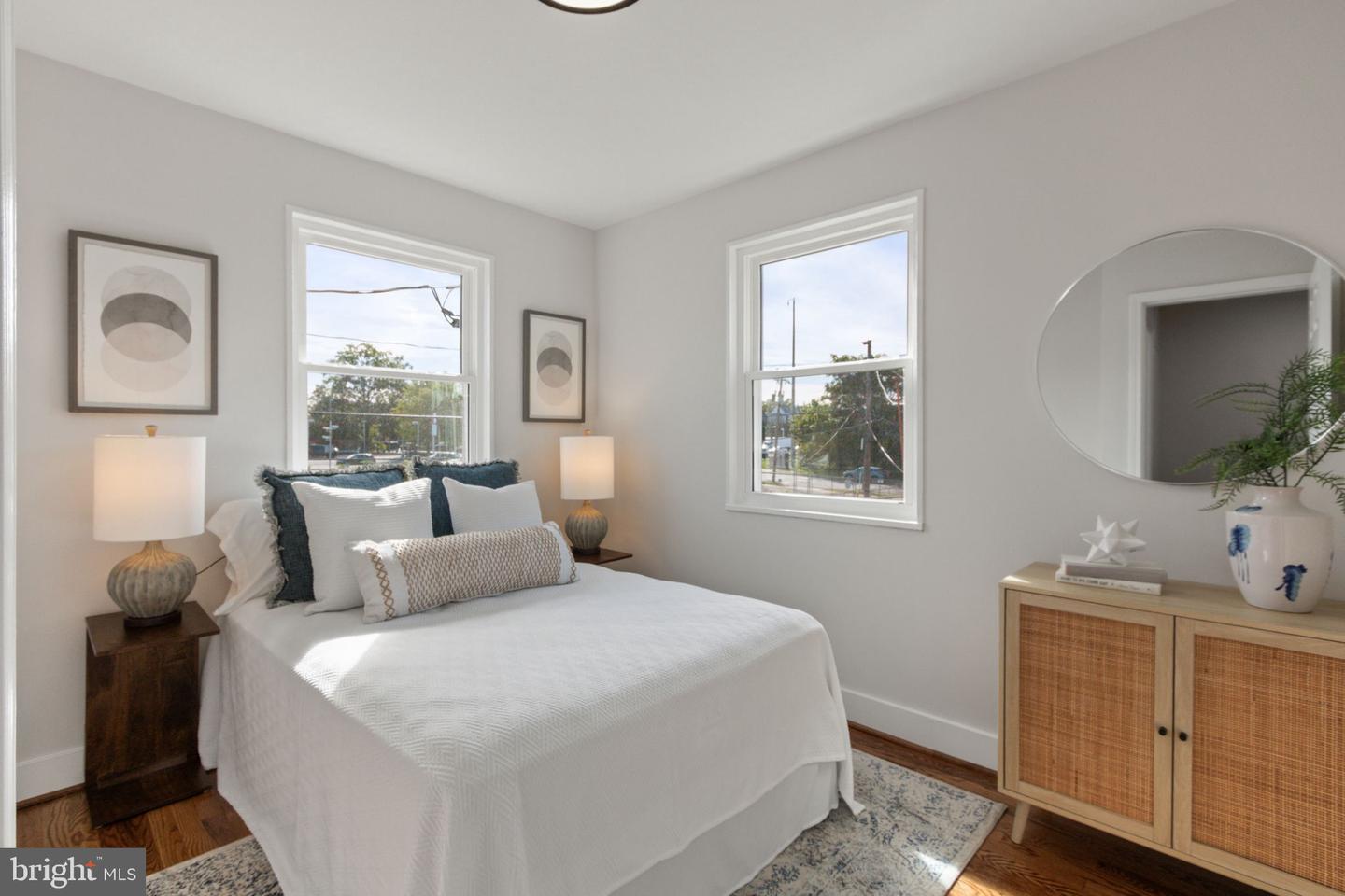 622 S HENRY ST, ALEXANDRIA, Virginia 22314, 2 Bedrooms Bedrooms, ,2 BathroomsBathrooms,Residential,For sale,622 S HENRY ST,VAAX2050372 MLS # VAAX2050372