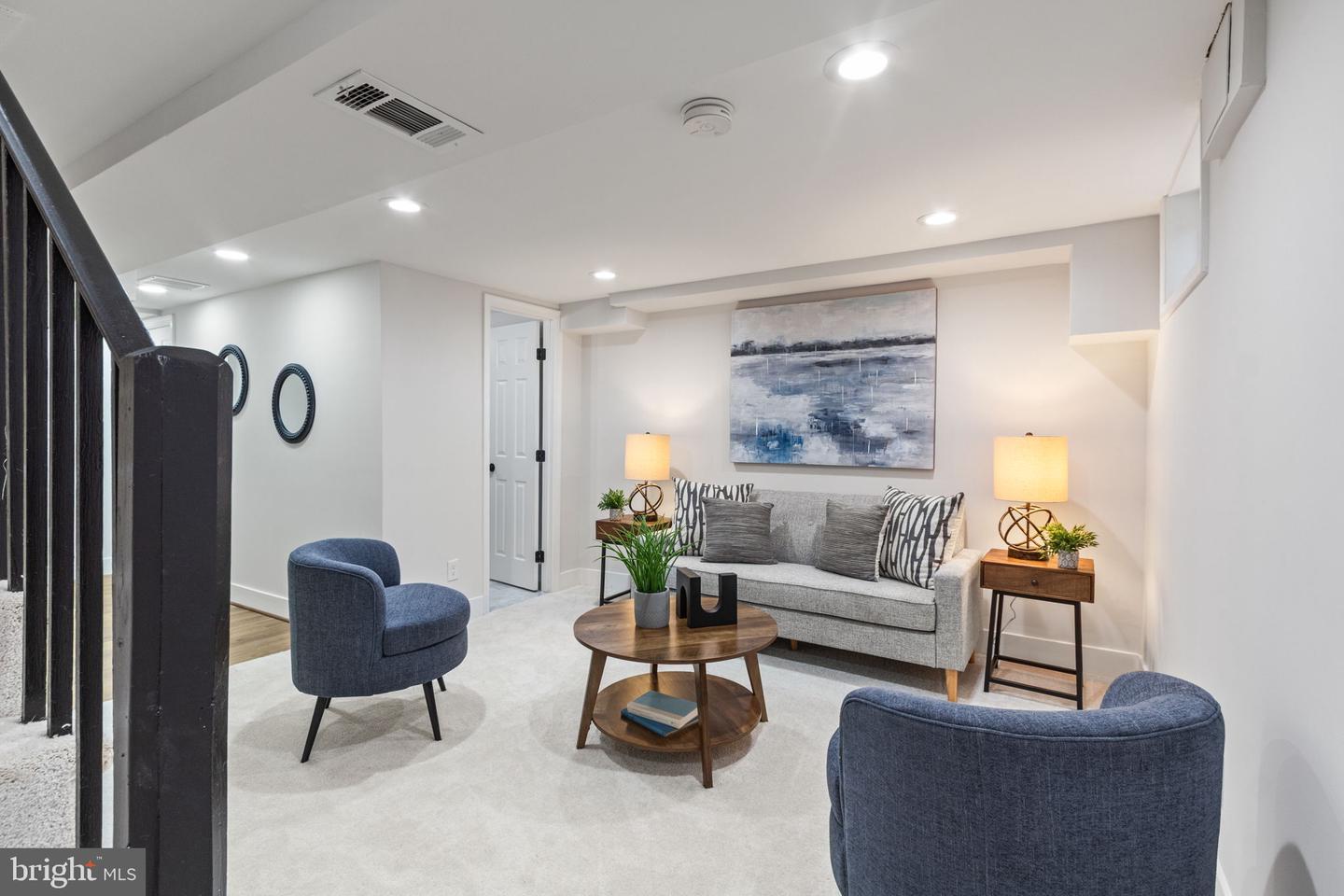 622 S HENRY ST, ALEXANDRIA, Virginia 22314, 2 Bedrooms Bedrooms, ,2 BathroomsBathrooms,Residential,For sale,622 S HENRY ST,VAAX2050372 MLS # VAAX2050372