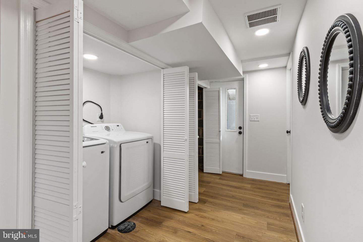 622 S HENRY ST, ALEXANDRIA, Virginia 22314, 2 Bedrooms Bedrooms, ,2 BathroomsBathrooms,Residential,For sale,622 S HENRY ST,VAAX2050372 MLS # VAAX2050372