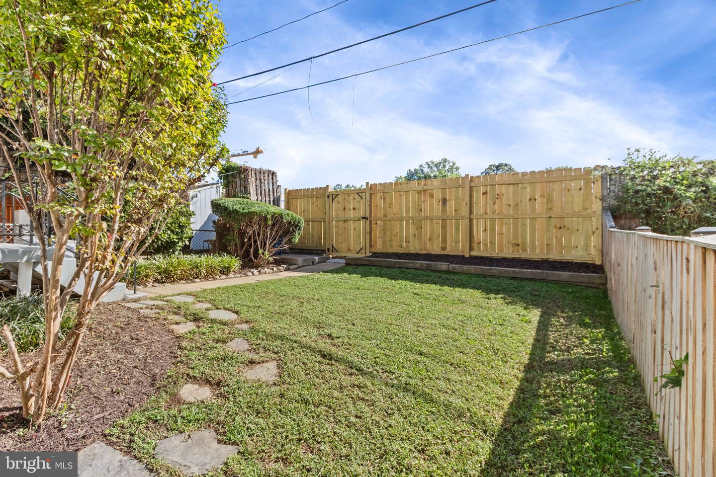 622 S HENRY ST, ALEXANDRIA, Virginia 22314, 2 Bedrooms Bedrooms, ,2 BathroomsBathrooms,Residential,For sale,622 S HENRY ST,VAAX2050372 MLS # VAAX2050372