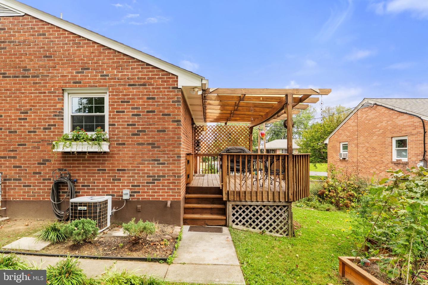 96 MOLDEN DR, WINCHESTER, Virginia 22601, 3 Bedrooms Bedrooms, ,1 BathroomBathrooms,Residential,For sale,96 MOLDEN DR,VAWI2009158 MLS # VAWI2009158