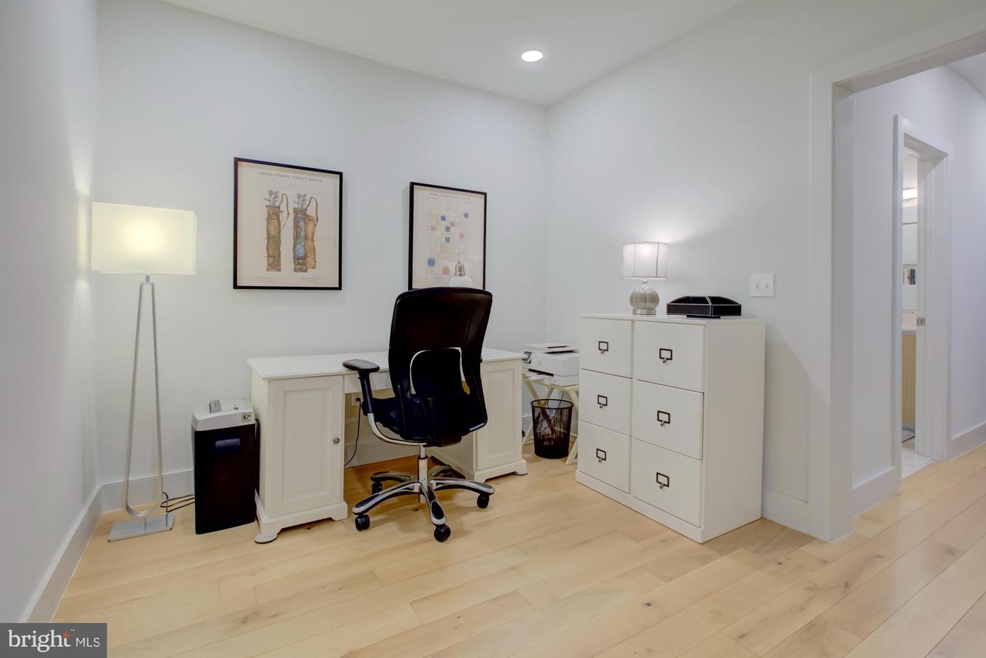 1309 E ST SE #12, WASHINGTON, District Of Columbia 20003, 2 Bedrooms Bedrooms, 5 Rooms Rooms,2 BathroomsBathrooms,Residential,For sale,1309 E ST SE #12,DCDC2225118 MLS # DCDC2225118