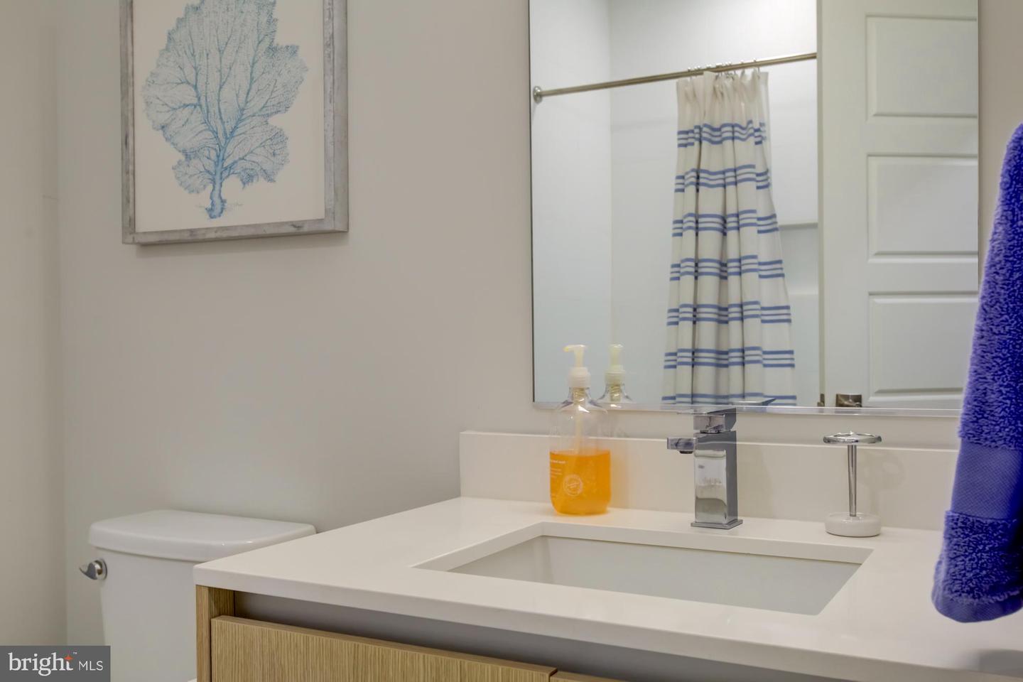 1309 E ST SE #12, WASHINGTON, District Of Columbia 20003, 2 Bedrooms Bedrooms, 5 Rooms Rooms,2 BathroomsBathrooms,Residential,For sale,1309 E ST SE #12,DCDC2225118 MLS # DCDC2225118