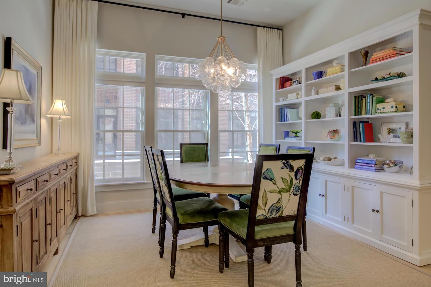1309 E ST SE #12, WASHINGTON, District Of Columbia 20003, 2 Bedrooms Bedrooms, 5 Rooms Rooms,2 BathroomsBathrooms,Residential,For sale,1309 E ST SE #12,DCDC2225118 MLS # DCDC2225118