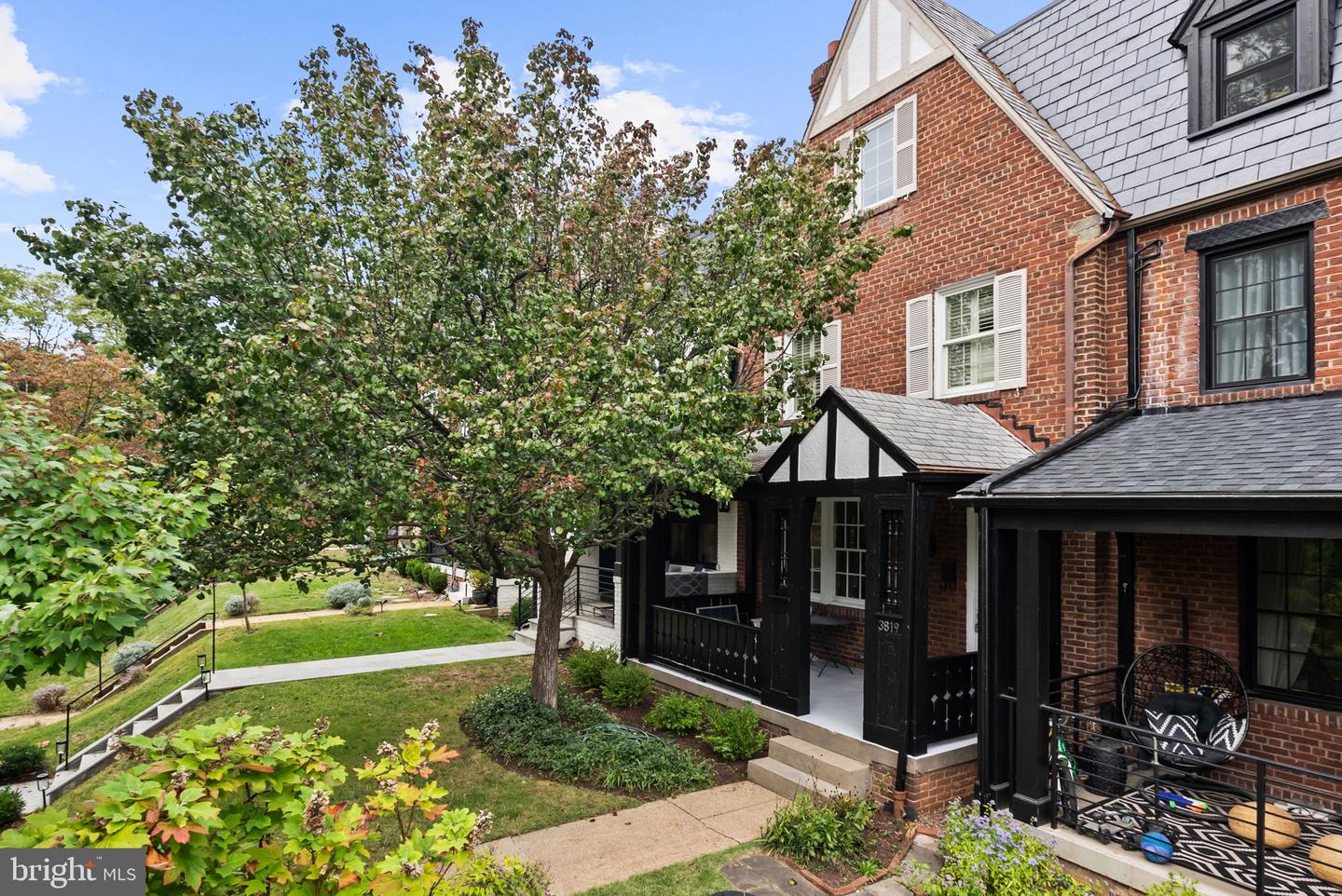 3819 T ST NW, WASHINGTON, District Of Columbia 20007, 5 Bedrooms Bedrooms, 11 Rooms Rooms,3 BathroomsBathrooms,Residential,For sale,3819 T ST NW,DCDC2225168 MLS # DCDC2225168
