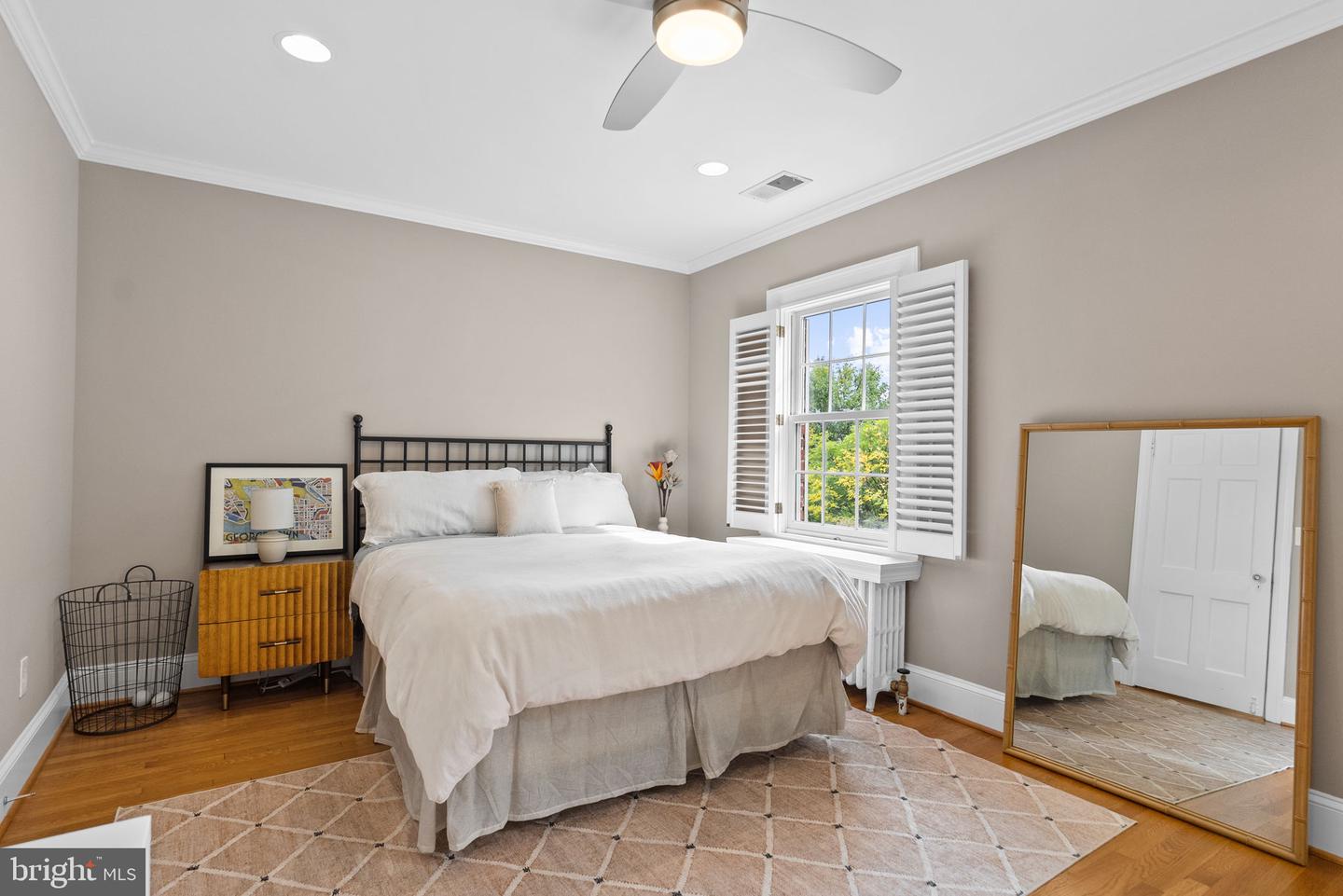 3819 T ST NW, WASHINGTON, District Of Columbia 20007, 5 Bedrooms Bedrooms, 11 Rooms Rooms,3 BathroomsBathrooms,Residential,For sale,3819 T ST NW,DCDC2225168 MLS # DCDC2225168