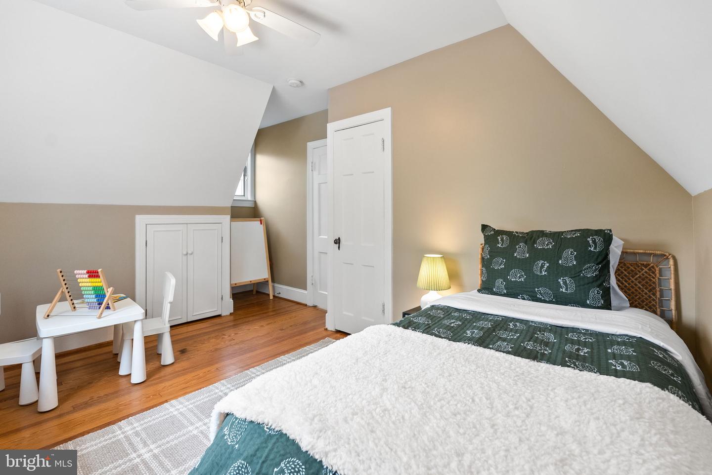 3819 T ST NW, WASHINGTON, District Of Columbia 20007, 5 Bedrooms Bedrooms, 11 Rooms Rooms,3 BathroomsBathrooms,Residential,For sale,3819 T ST NW,DCDC2225168 MLS # DCDC2225168